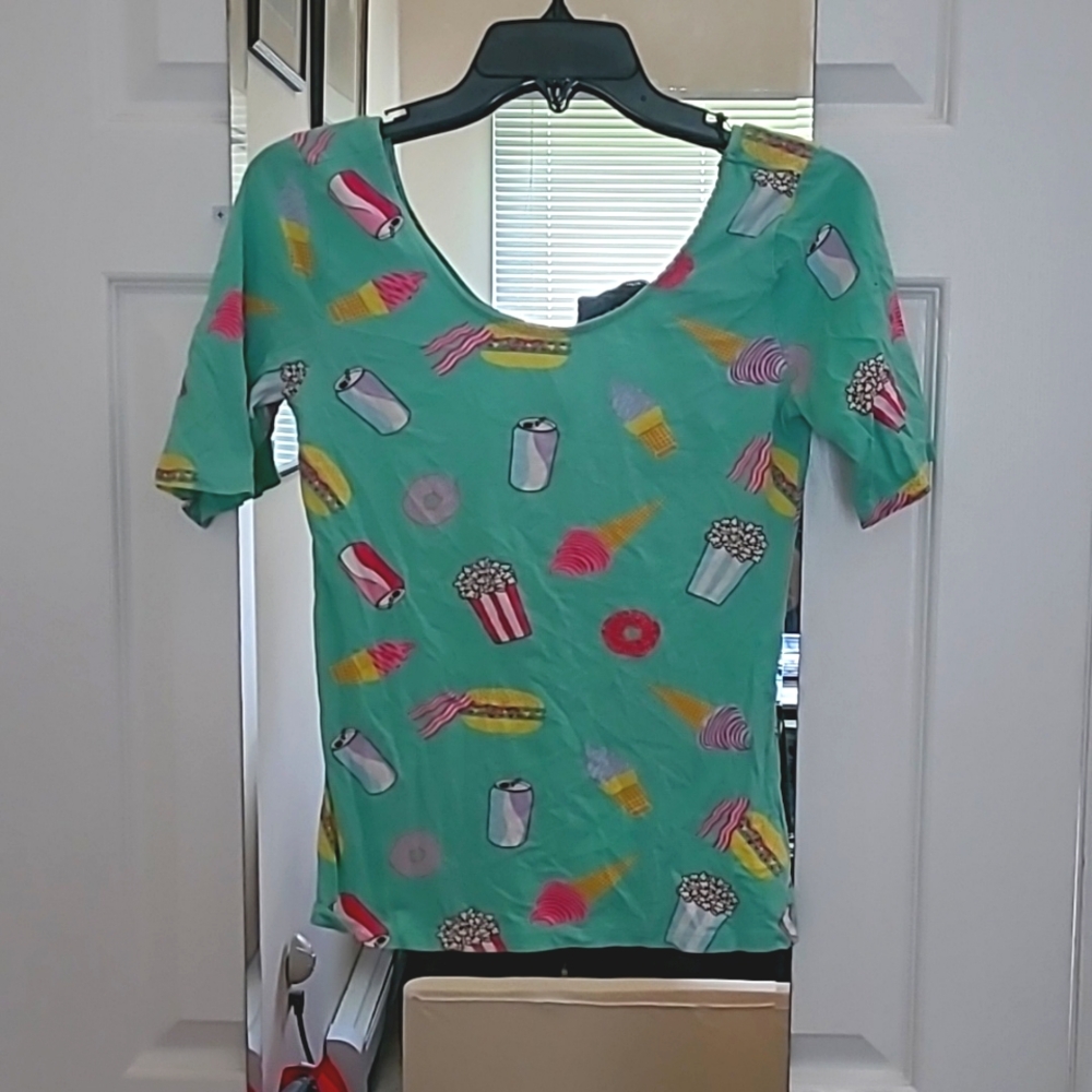 DIVIDED H&M Scoop Neck quarter leng sleave